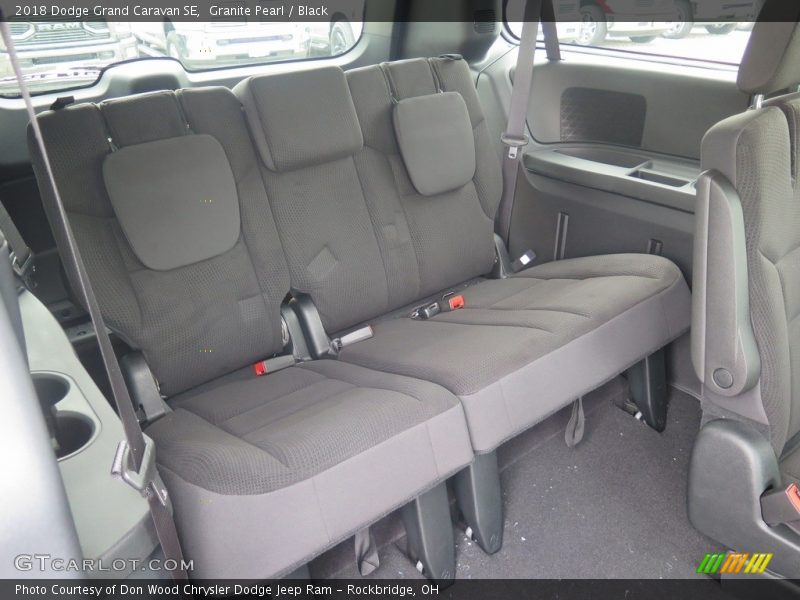 Granite Pearl / Black 2018 Dodge Grand Caravan SE