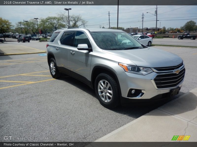 Silver Ice Metallic / Jet Black 2018 Chevrolet Traverse LT AWD