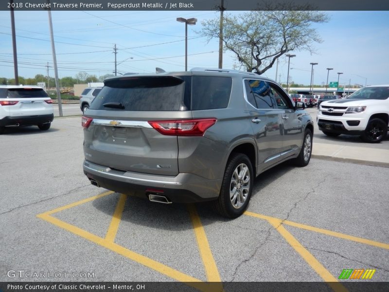 Pepperdust Metallic / Jet Black 2018 Chevrolet Traverse Premier