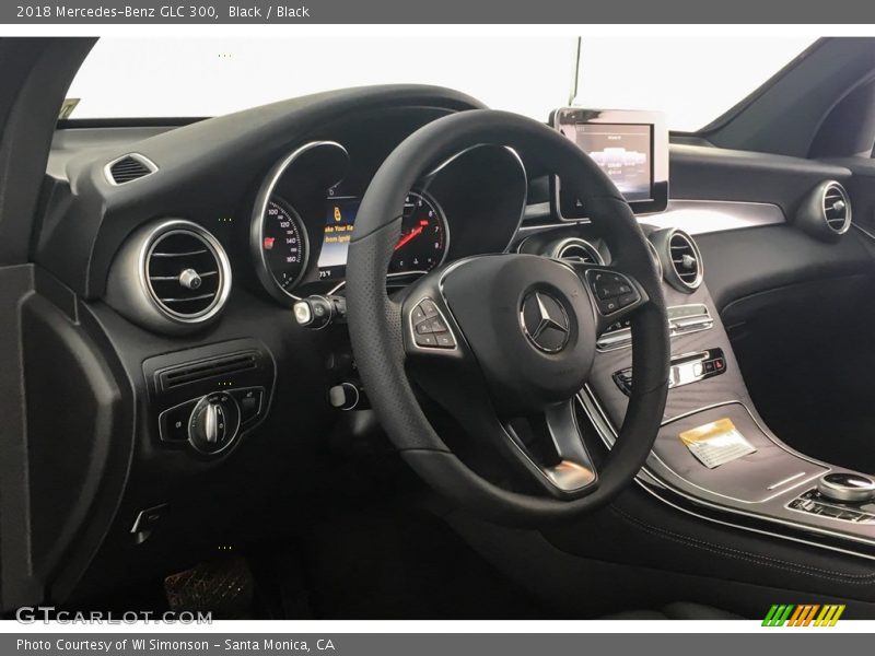 Black / Black 2018 Mercedes-Benz GLC 300
