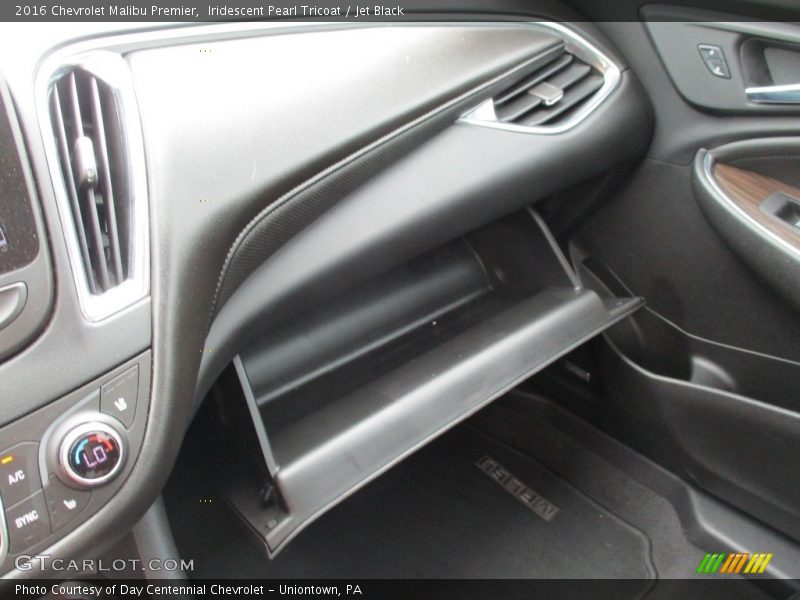 Iridescent Pearl Tricoat / Jet Black 2016 Chevrolet Malibu Premier