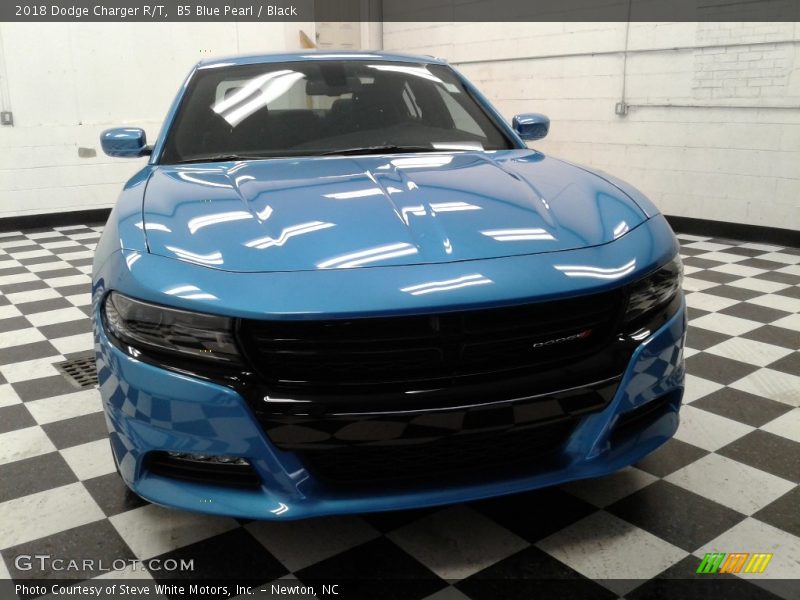 B5 Blue Pearl / Black 2018 Dodge Charger R/T