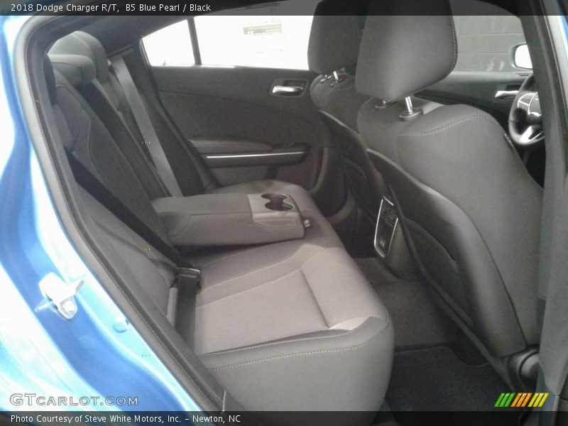 B5 Blue Pearl / Black 2018 Dodge Charger R/T