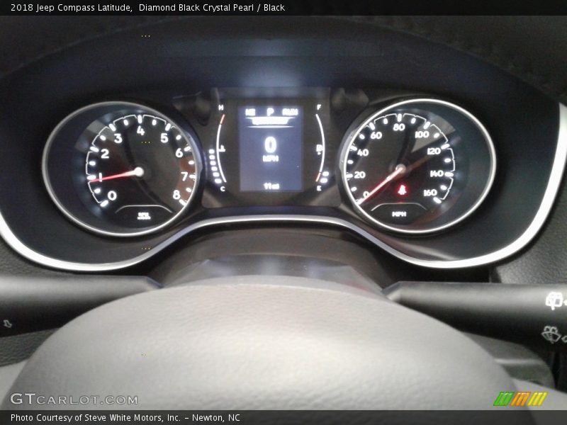Diamond Black Crystal Pearl / Black 2018 Jeep Compass Latitude