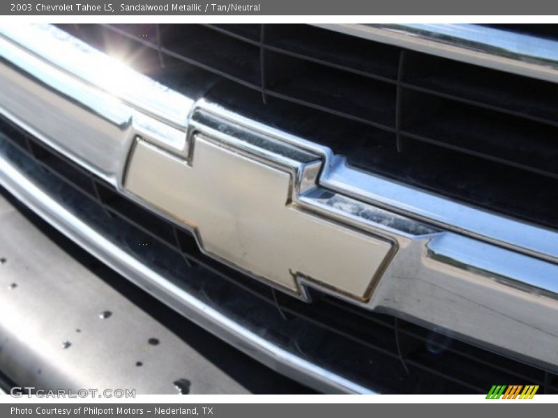 Sandalwood Metallic / Tan/Neutral 2003 Chevrolet Tahoe LS