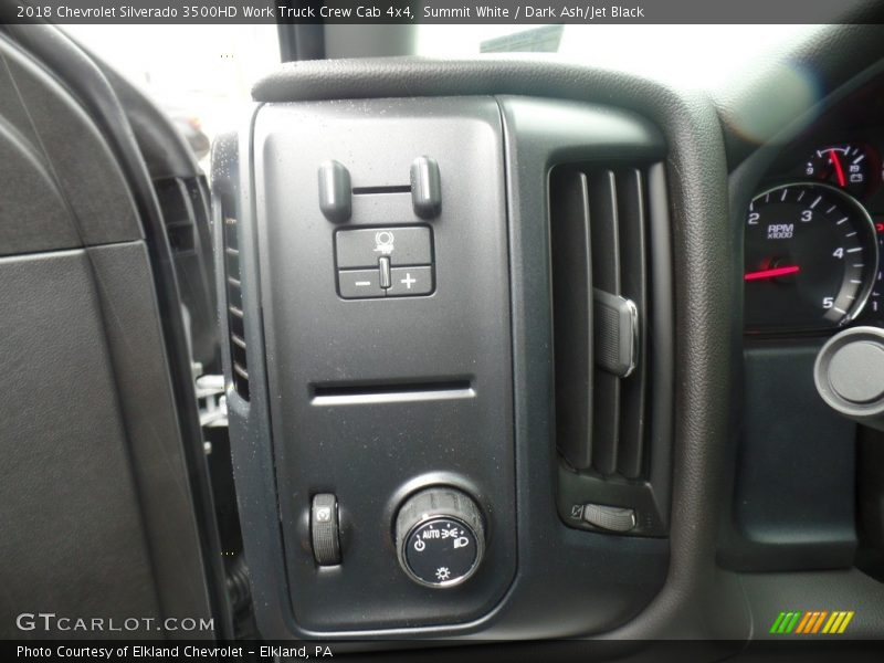 Summit White / Dark Ash/Jet Black 2018 Chevrolet Silverado 3500HD Work Truck Crew Cab 4x4