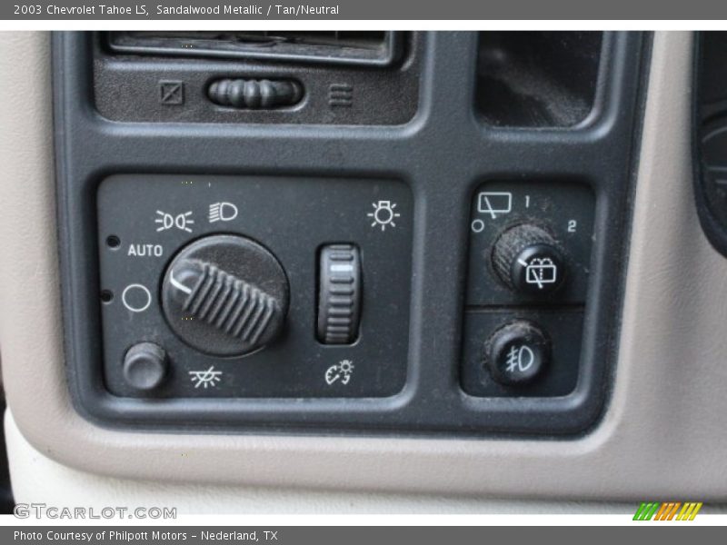 Sandalwood Metallic / Tan/Neutral 2003 Chevrolet Tahoe LS