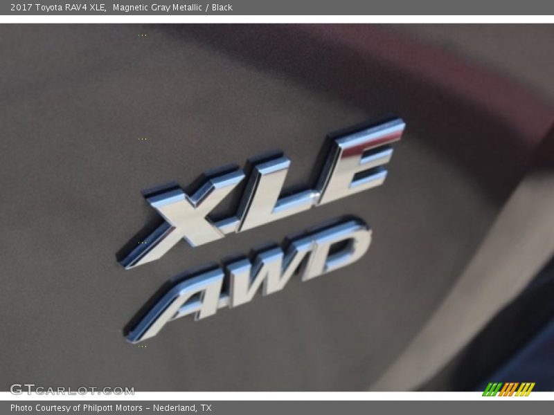 Magnetic Gray Metallic / Black 2017 Toyota RAV4 XLE