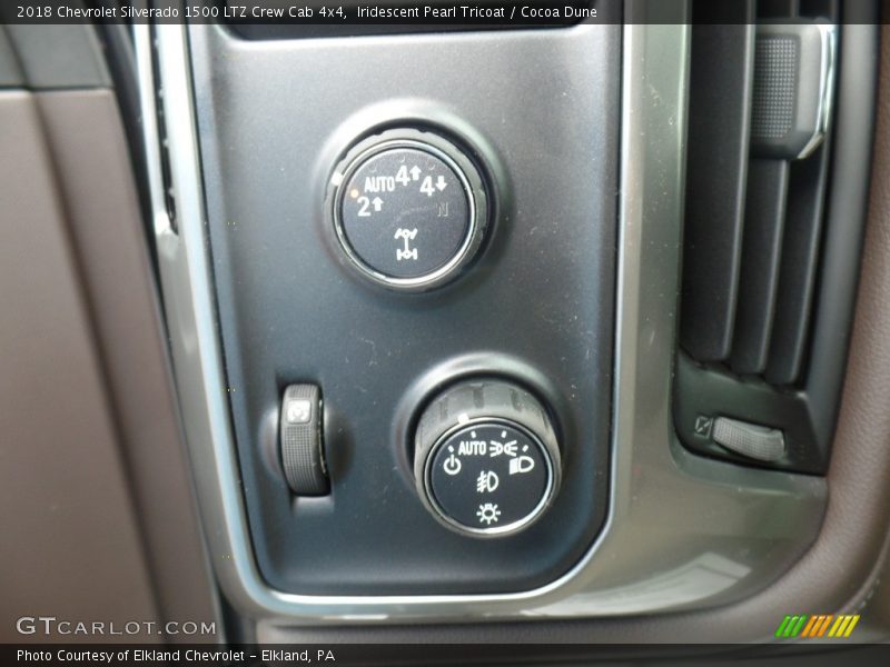 Controls of 2018 Silverado 1500 LTZ Crew Cab 4x4