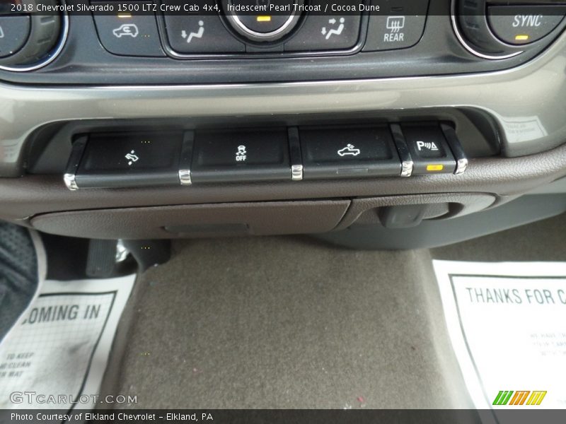 Controls of 2018 Silverado 1500 LTZ Crew Cab 4x4