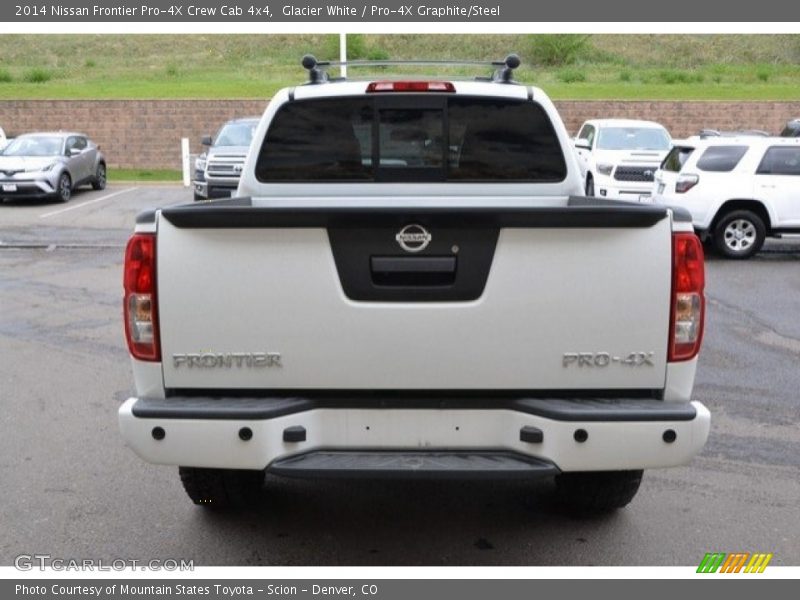 Glacier White / Pro-4X Graphite/Steel 2014 Nissan Frontier Pro-4X Crew Cab 4x4