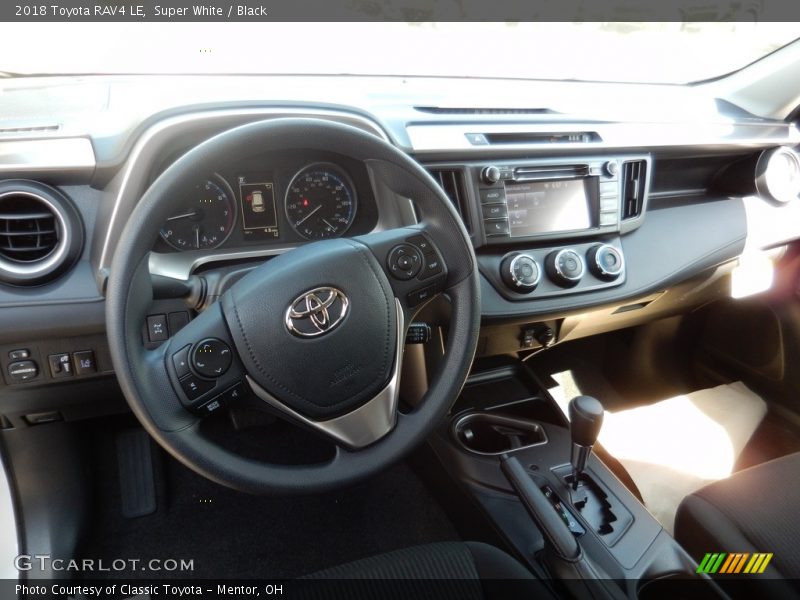 Super White / Black 2018 Toyota RAV4 LE