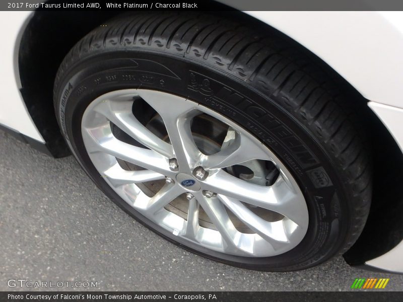 White Platinum / Charcoal Black 2017 Ford Taurus Limited AWD