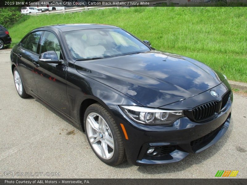 Front 3/4 View of 2019 4 Series 440i xDrive Gran Coupe