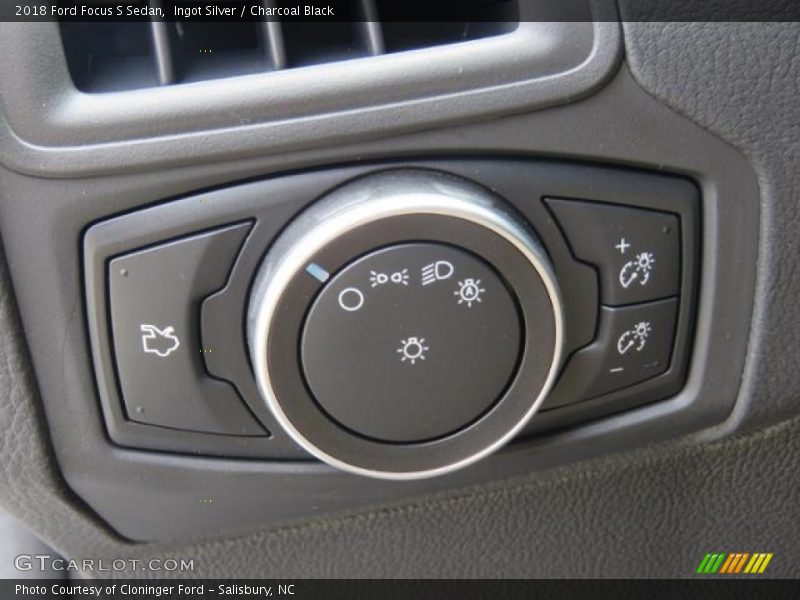 Controls of 2018 Focus S Sedan