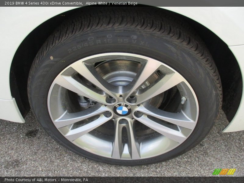 Alpine White / Venetian Beige 2019 BMW 4 Series 430i xDrive Convertible