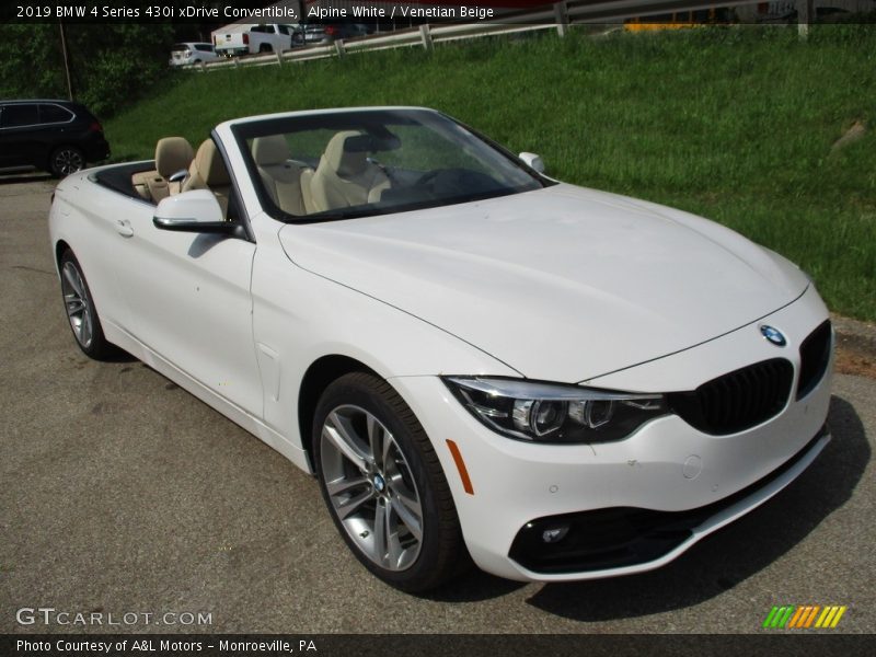 Alpine White / Venetian Beige 2019 BMW 4 Series 430i xDrive Convertible