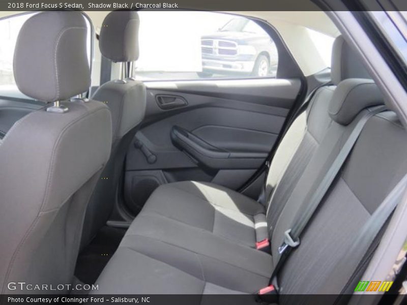 Shadow Black / Charcoal Black 2018 Ford Focus S Sedan