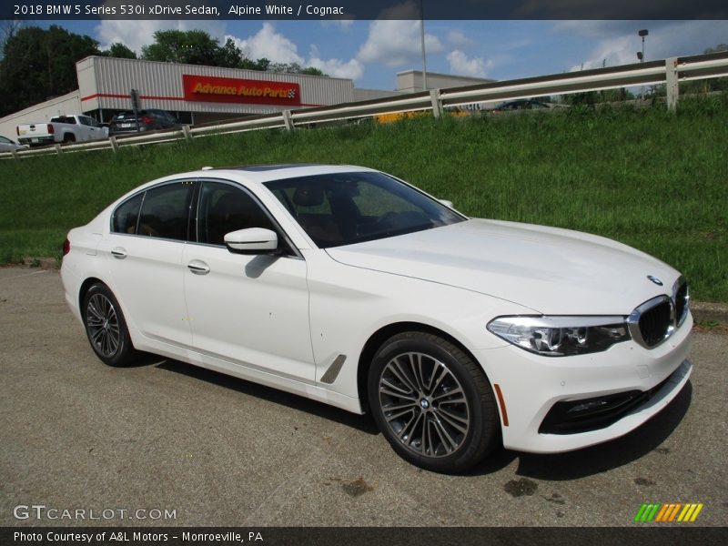 Alpine White / Cognac 2018 BMW 5 Series 530i xDrive Sedan