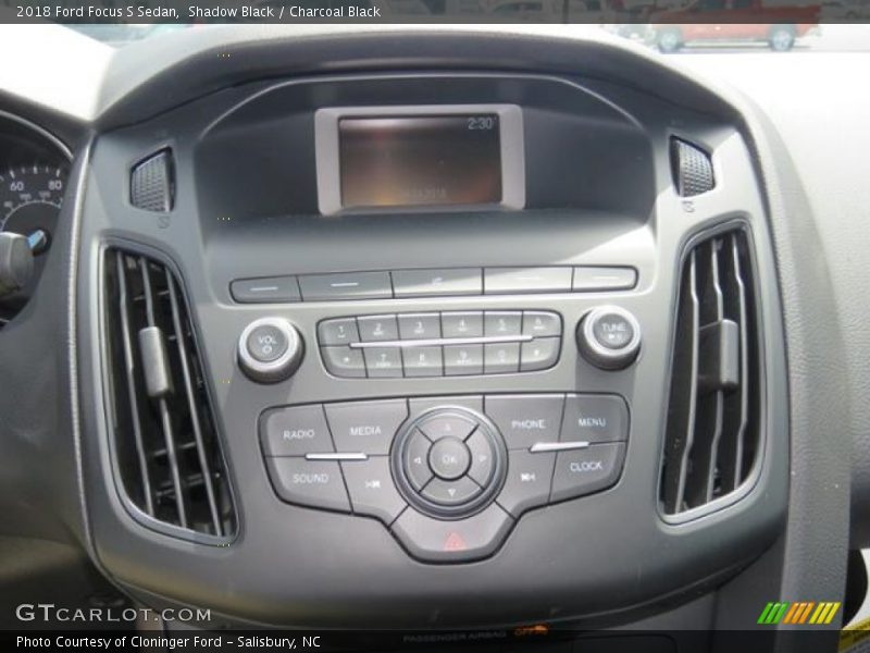 Shadow Black / Charcoal Black 2018 Ford Focus S Sedan