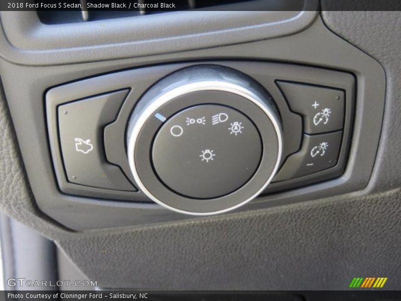 Shadow Black / Charcoal Black 2018 Ford Focus S Sedan