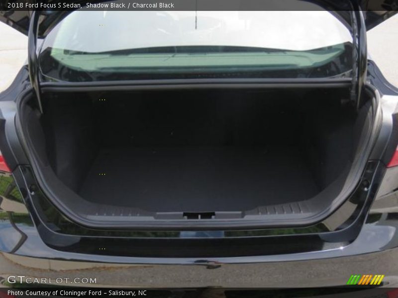 Shadow Black / Charcoal Black 2018 Ford Focus S Sedan