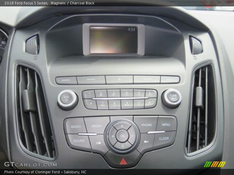 Magnetic / Charcoal Black 2018 Ford Focus S Sedan