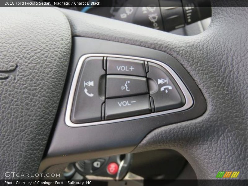 Magnetic / Charcoal Black 2018 Ford Focus S Sedan