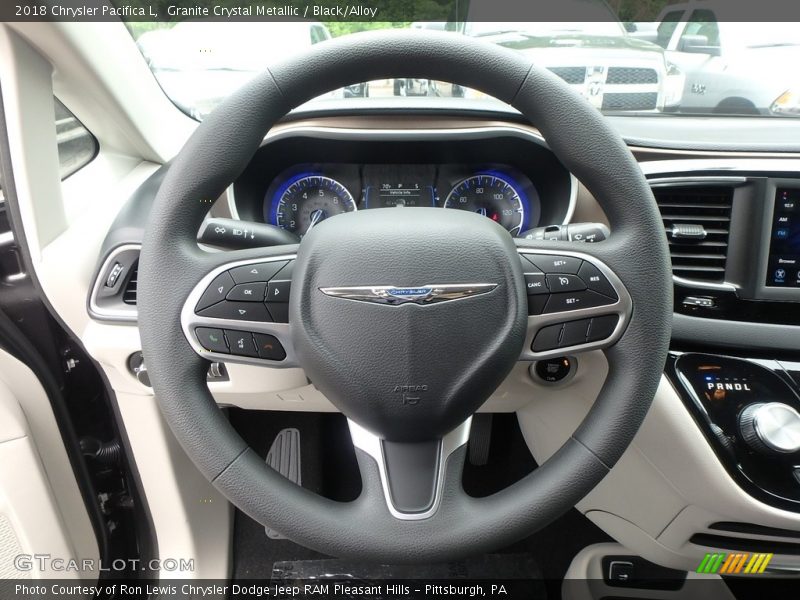Granite Crystal Metallic / Black/Alloy 2018 Chrysler Pacifica L