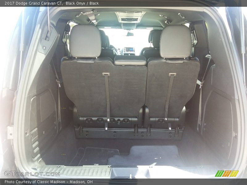 Black Onyx / Black 2017 Dodge Grand Caravan GT