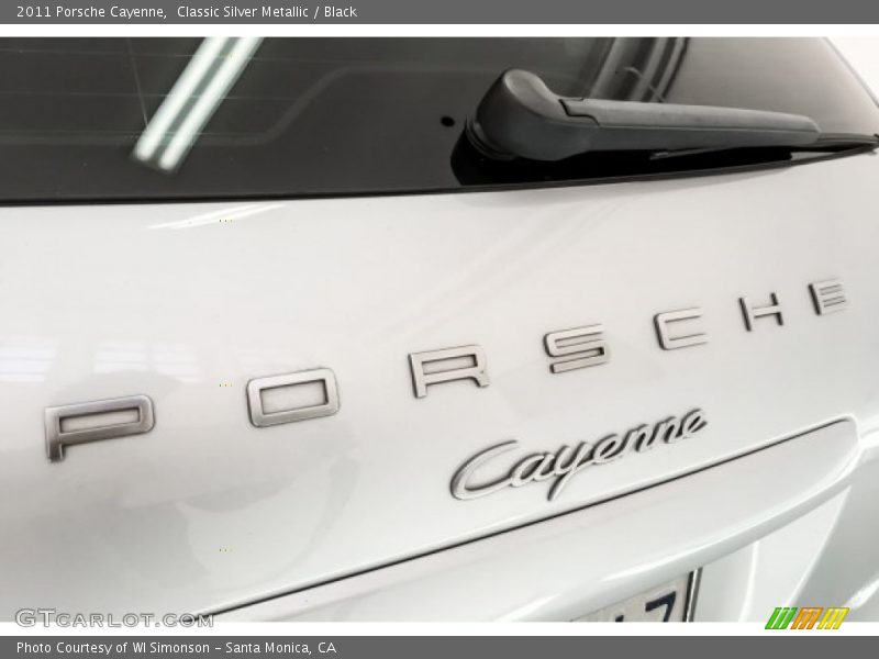 Classic Silver Metallic / Black 2011 Porsche Cayenne