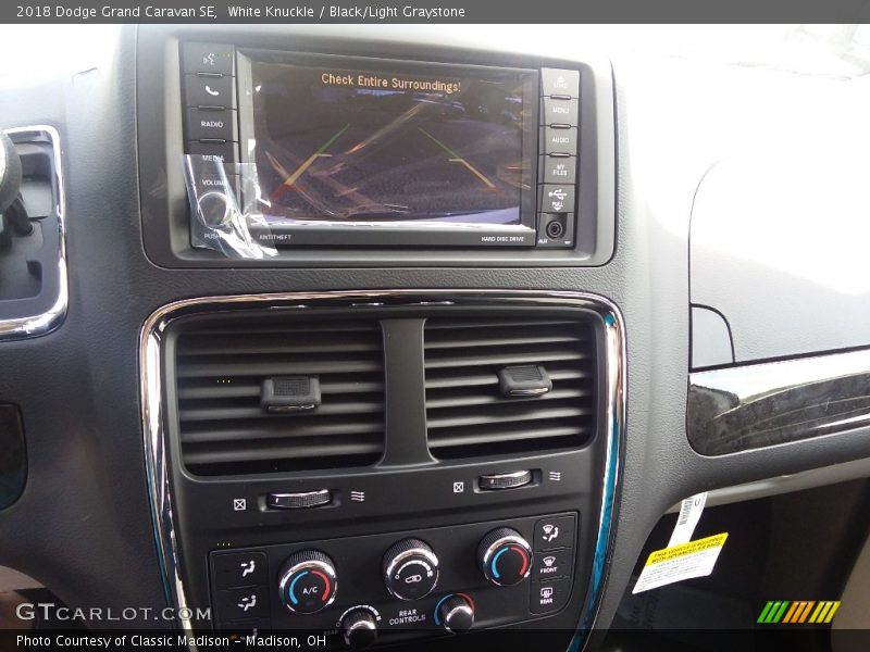 White Knuckle / Black/Light Graystone 2018 Dodge Grand Caravan SE
