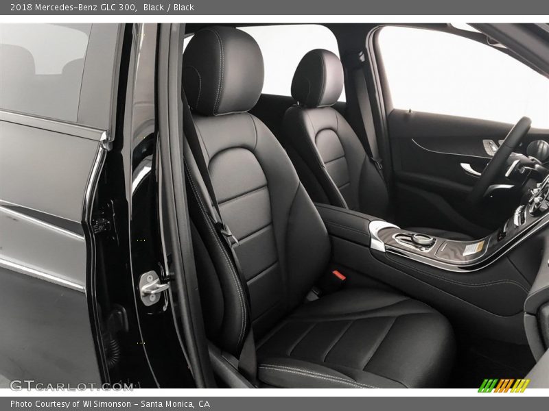 Black / Black 2018 Mercedes-Benz GLC 300