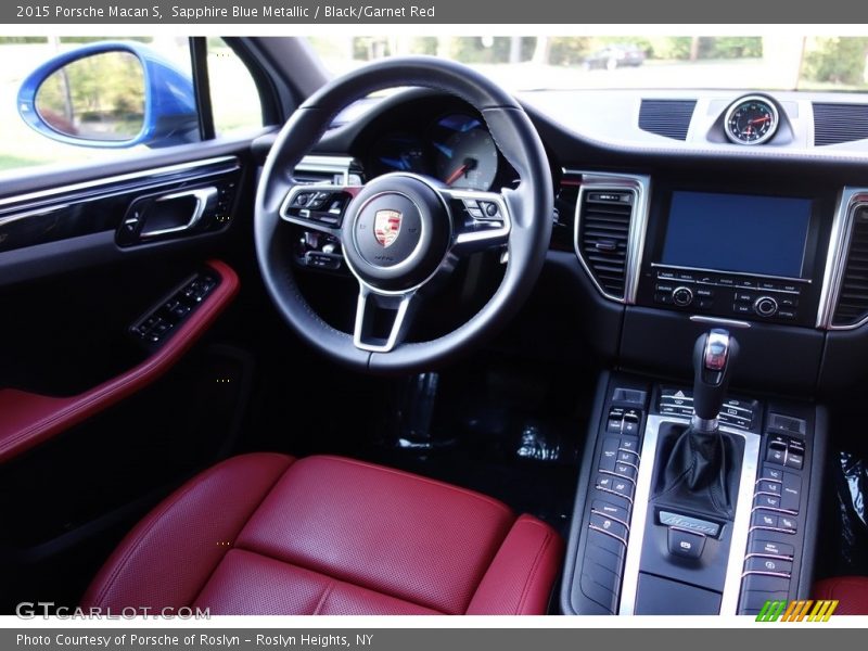 Sapphire Blue Metallic / Black/Garnet Red 2015 Porsche Macan S