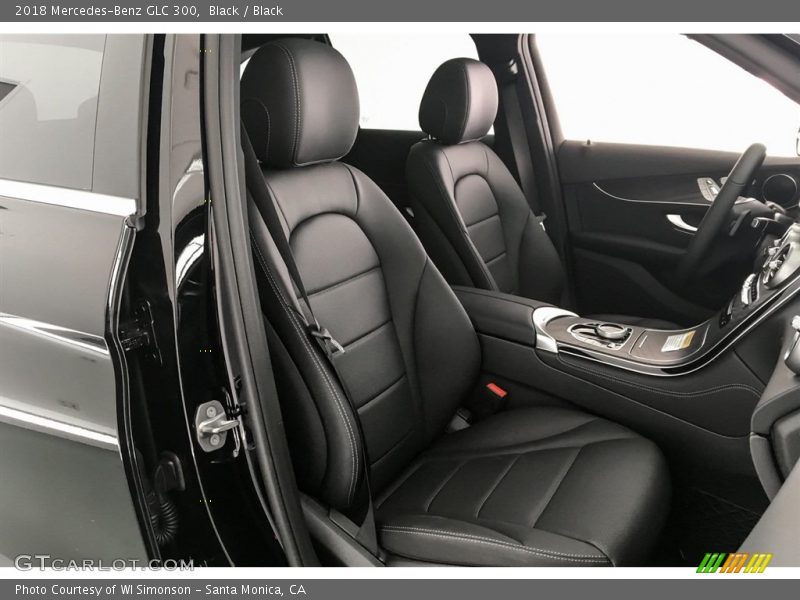 Black / Black 2018 Mercedes-Benz GLC 300