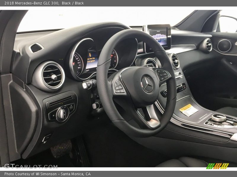 Black / Black 2018 Mercedes-Benz GLC 300