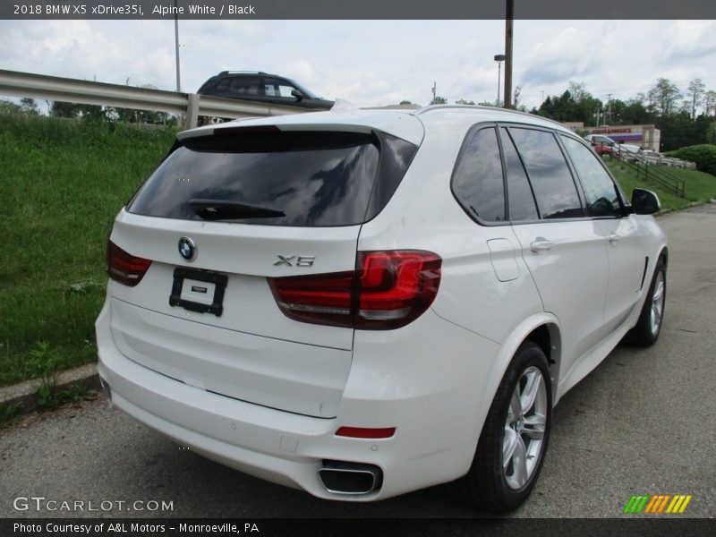 Alpine White / Black 2018 BMW X5 xDrive35i