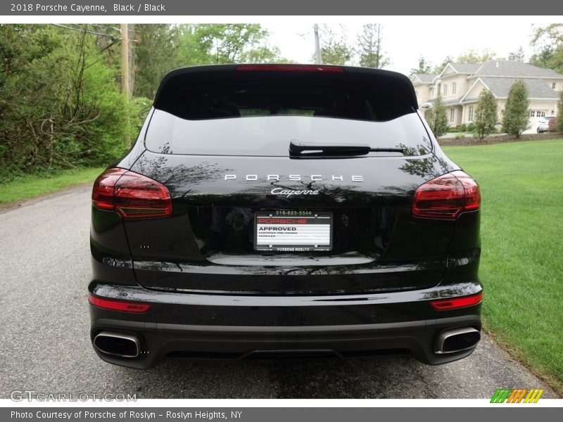 Black / Black 2018 Porsche Cayenne