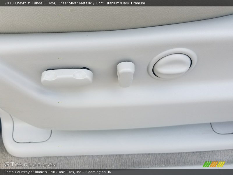 Sheer Silver Metallic / Light Titanium/Dark Titanium 2010 Chevrolet Tahoe LT 4x4