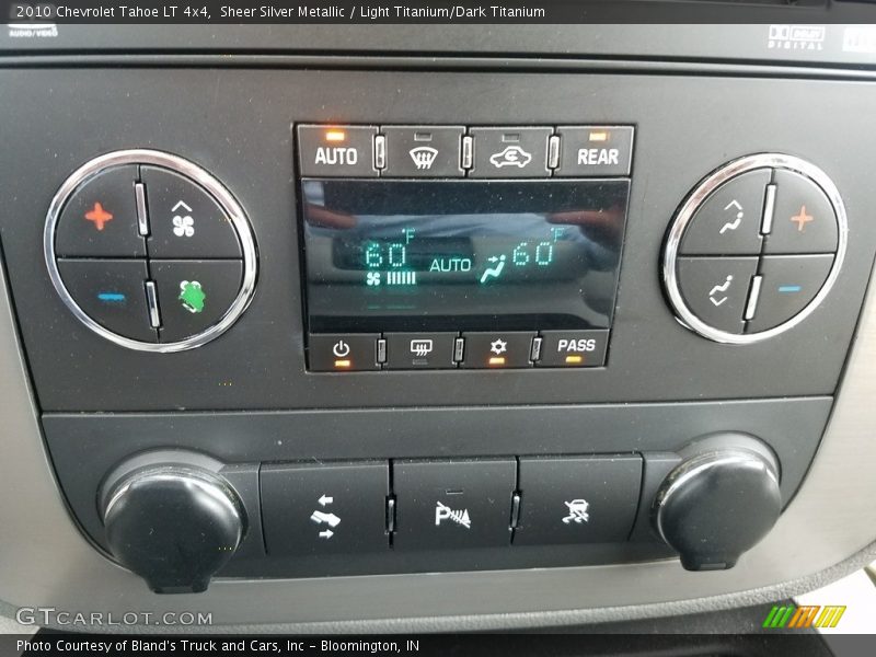 Sheer Silver Metallic / Light Titanium/Dark Titanium 2010 Chevrolet Tahoe LT 4x4