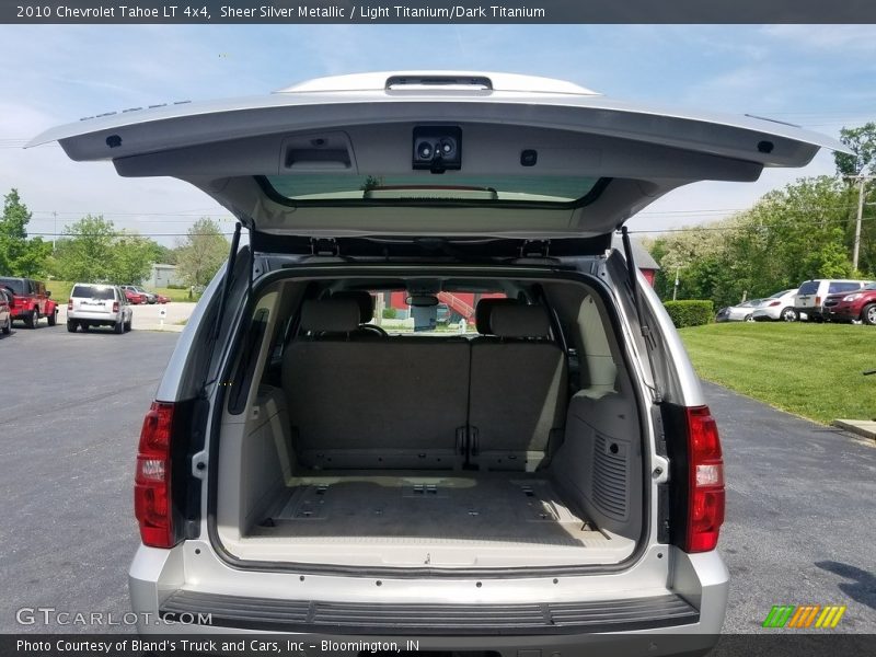 Sheer Silver Metallic / Light Titanium/Dark Titanium 2010 Chevrolet Tahoe LT 4x4