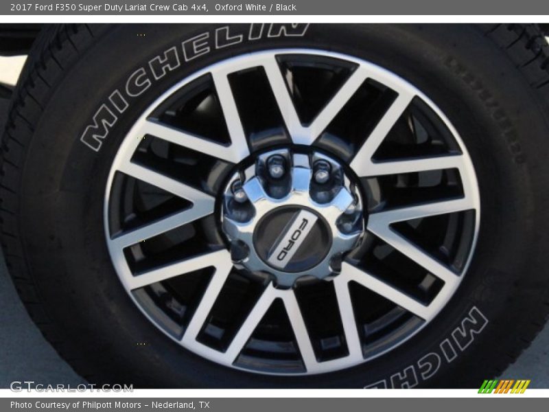 Oxford White / Black 2017 Ford F350 Super Duty Lariat Crew Cab 4x4