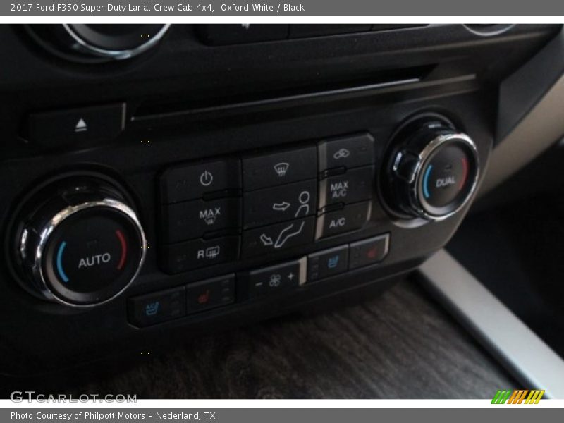 Oxford White / Black 2017 Ford F350 Super Duty Lariat Crew Cab 4x4