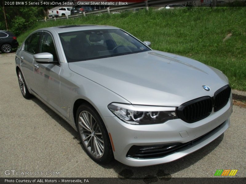 Glacier Silver Metallic / Black 2018 BMW 5 Series 540i xDrive Sedan
