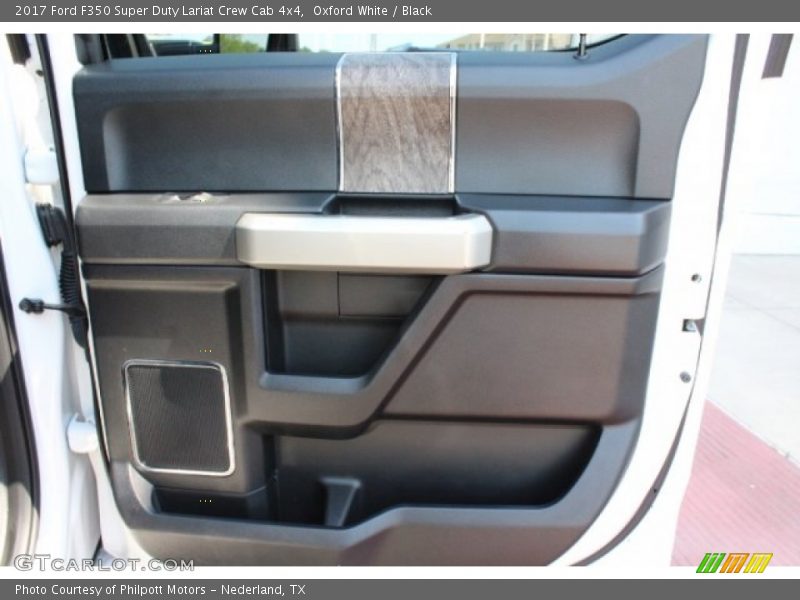 Oxford White / Black 2017 Ford F350 Super Duty Lariat Crew Cab 4x4