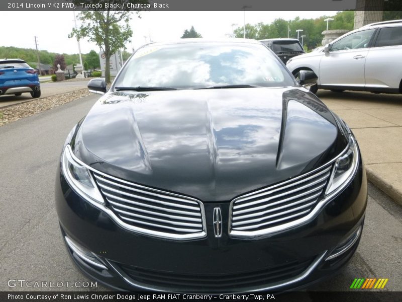 Tuxedo Black / Charcoal Black 2014 Lincoln MKZ FWD