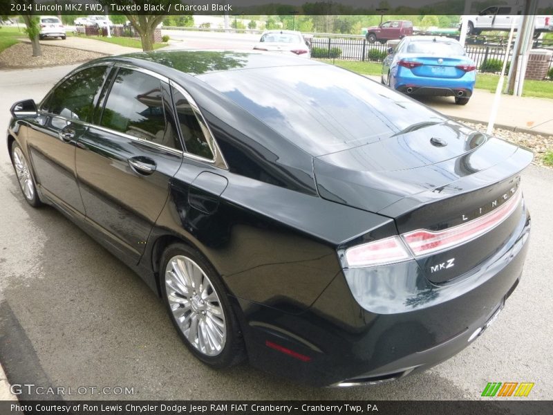 Tuxedo Black / Charcoal Black 2014 Lincoln MKZ FWD