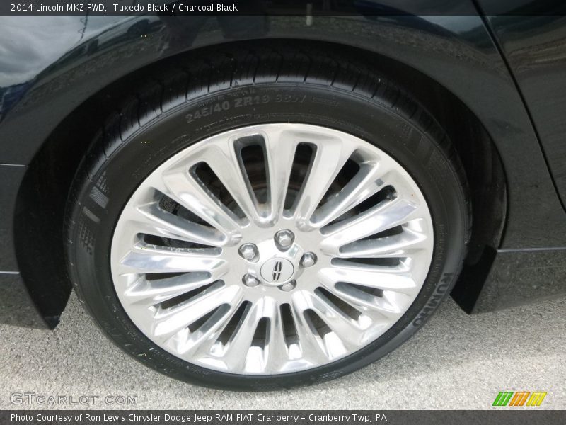 Tuxedo Black / Charcoal Black 2014 Lincoln MKZ FWD