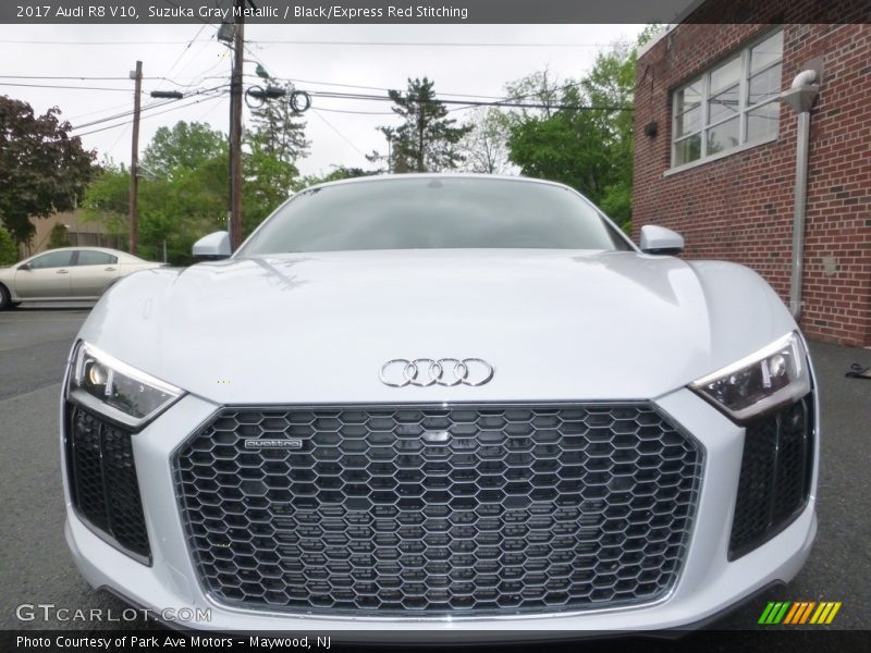 Suzuka Gray Metallic / Black/Express Red Stitching 2017 Audi R8 V10