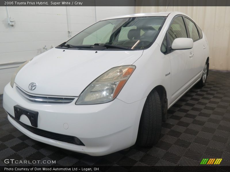 Super White / Gray 2006 Toyota Prius Hybrid